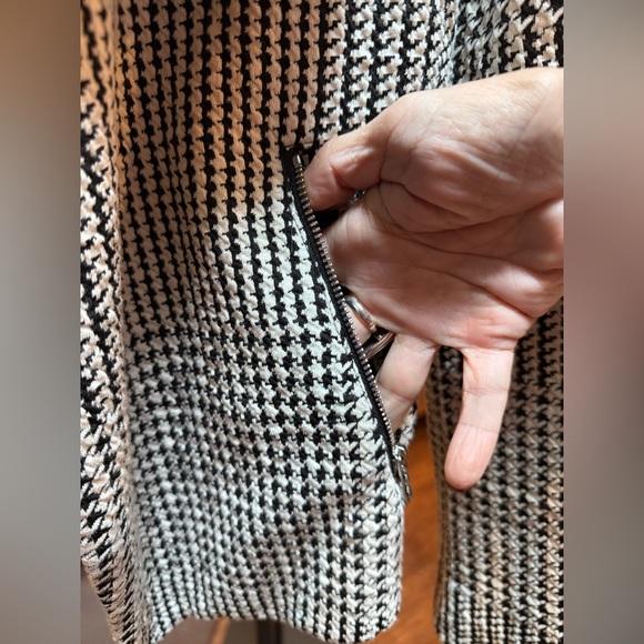 Calvin Klein Open Front Black & White Houndstooth Jacket. Size Small. EUC - Picture 10 of 11
